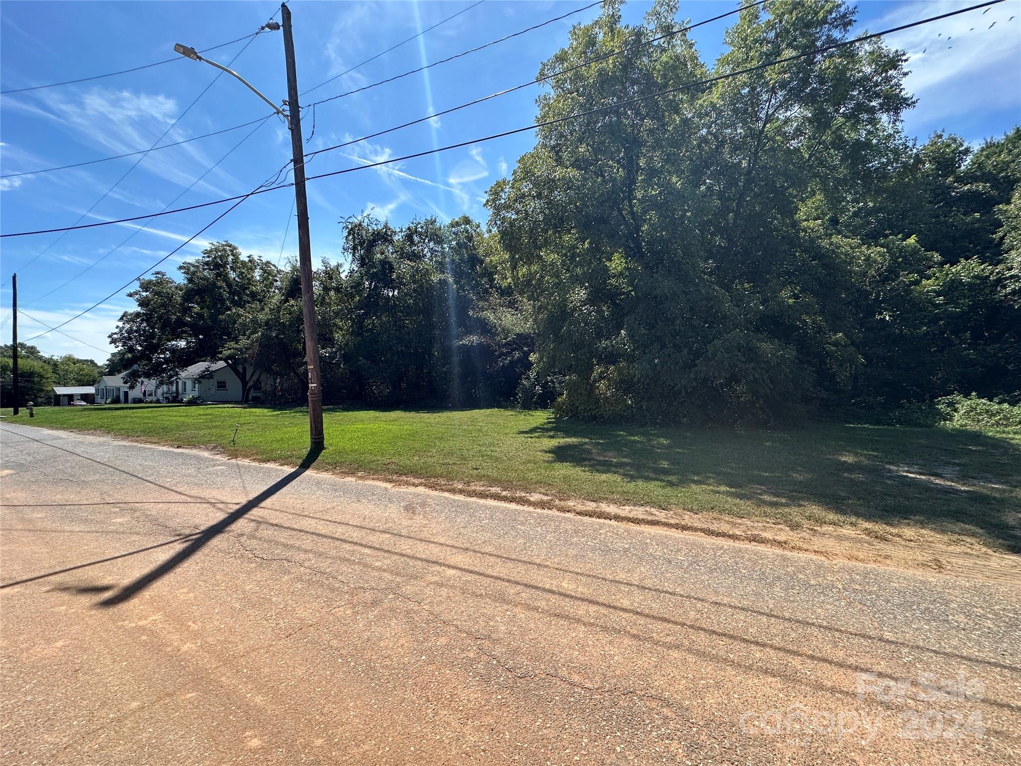 2152 N Center Street Hickory NC 28601