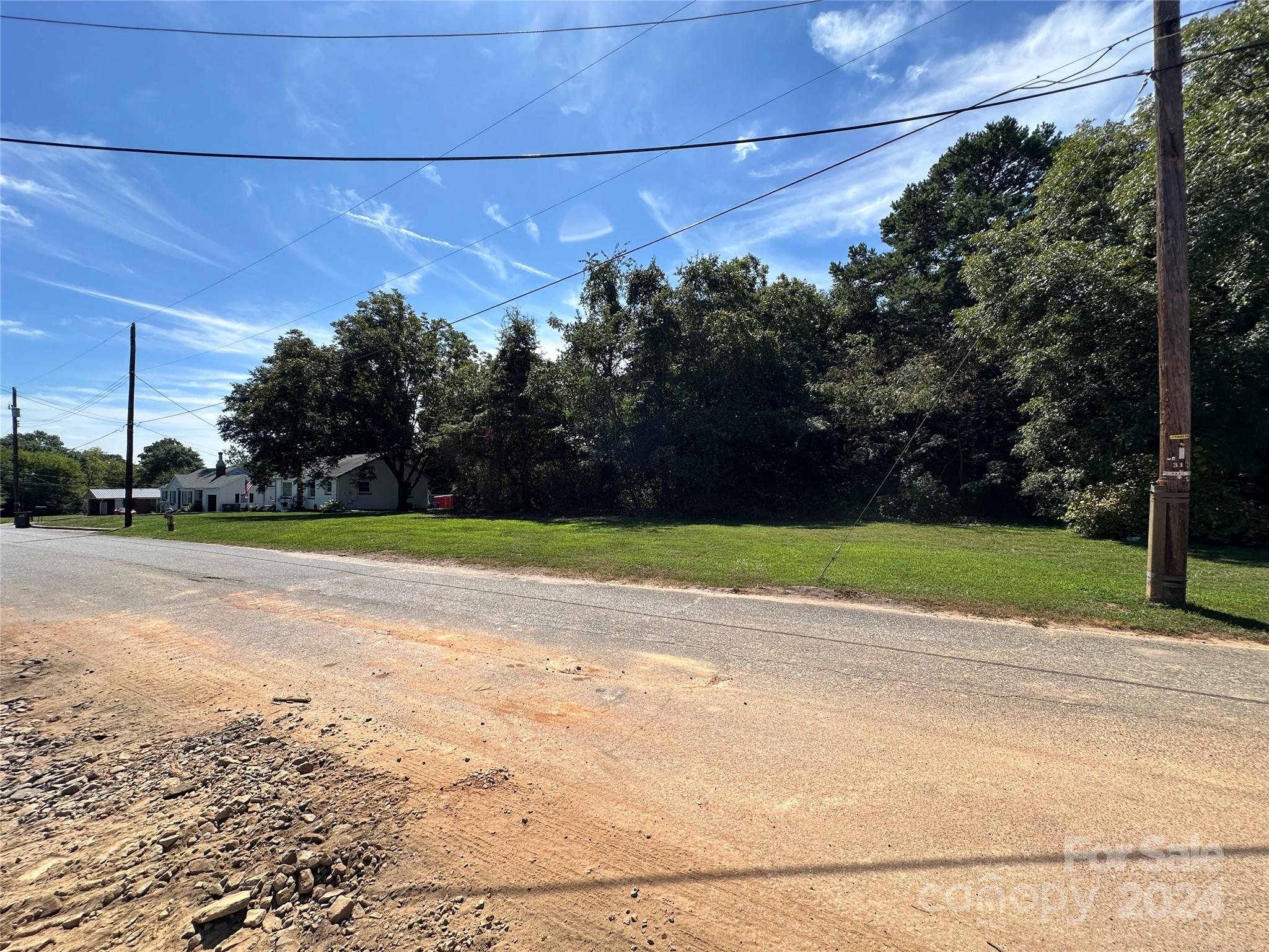 2152 N Center Street Hickory NC 28601