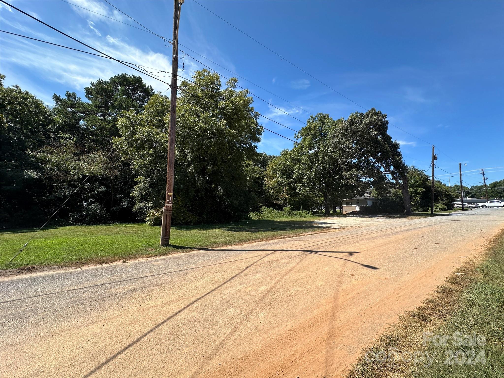 2152 N Center Street Hickory NC 28601