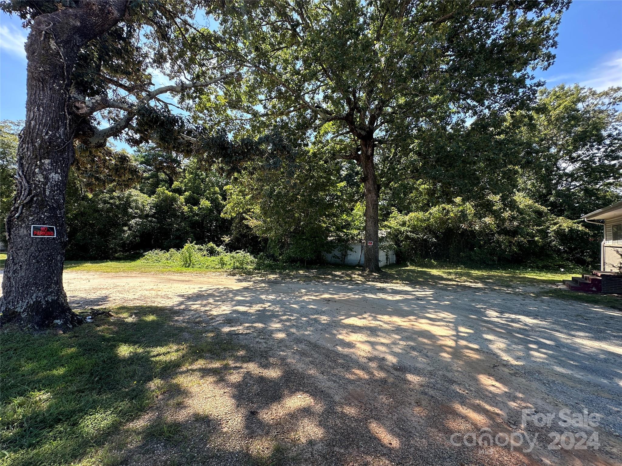 2152 N Center Street Hickory NC 28601