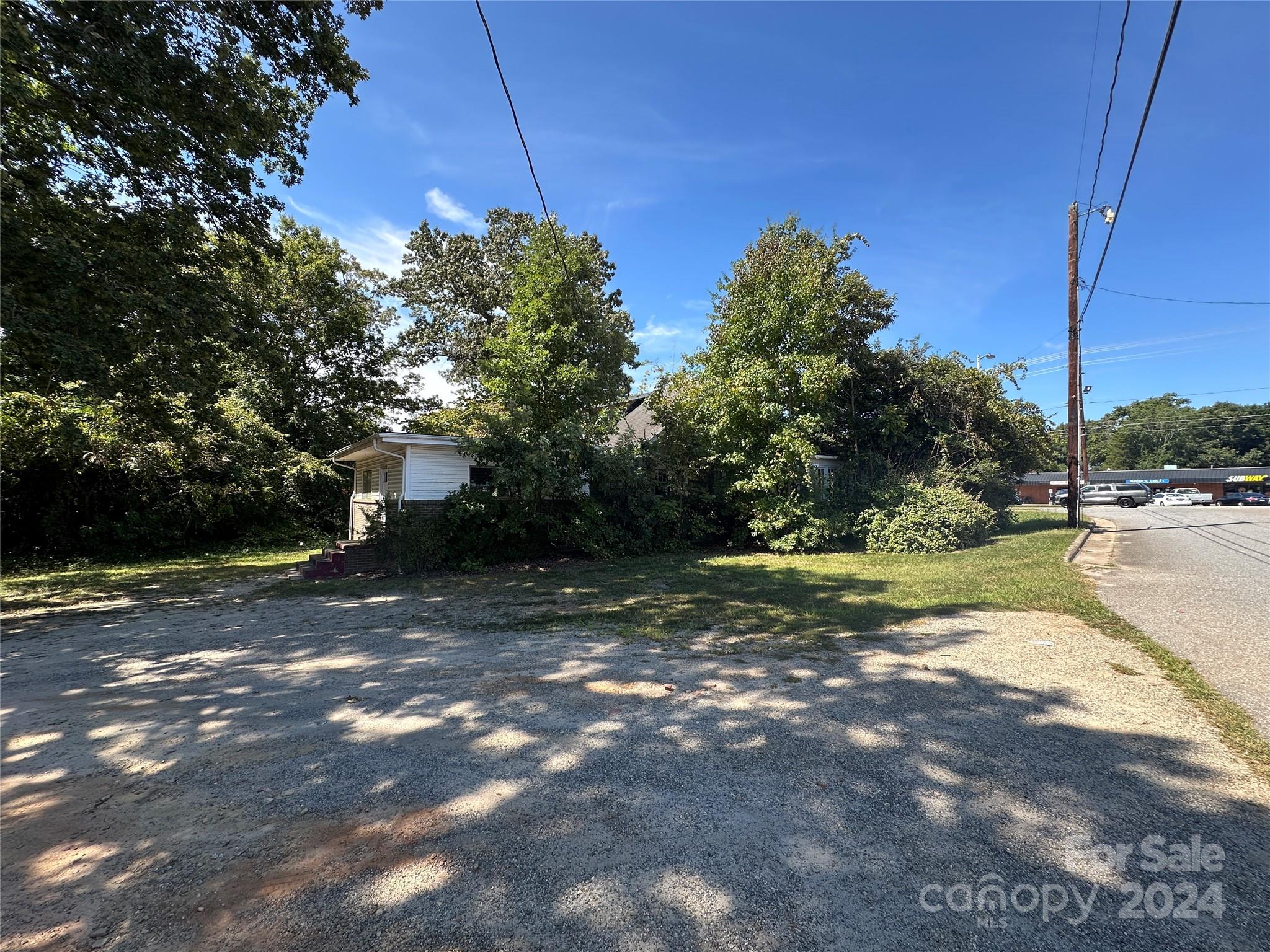 2152 N Center Street Hickory NC 28601