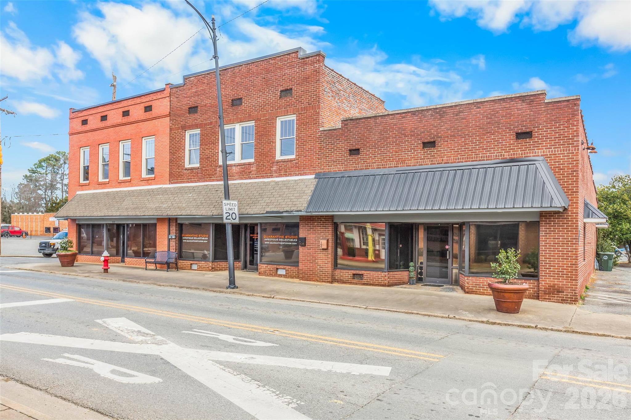 106 N Mountain Street Cherryville NC 28021