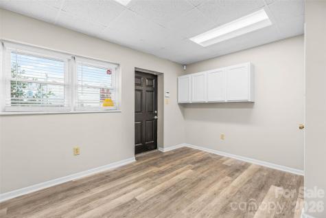 106 N Mountain Street Cherryville NC 28021