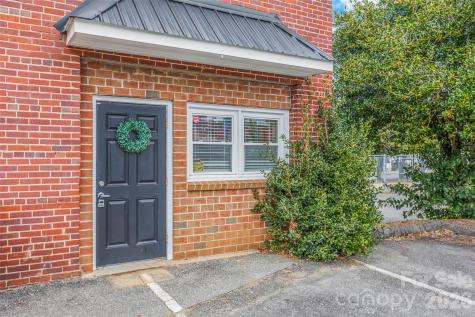 106 N Mountain Street Cherryville NC 28021