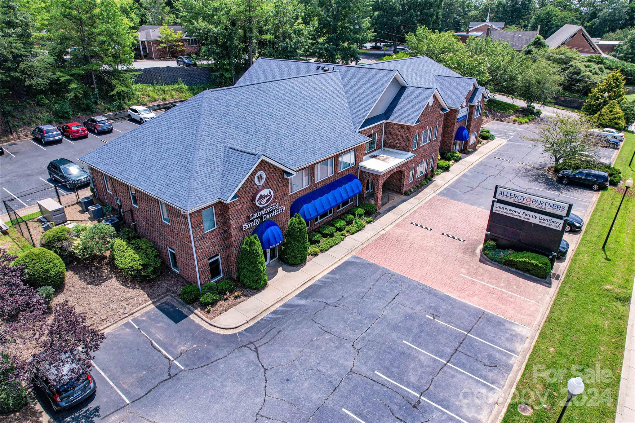 1978 Hendersonville Road Asheville NC 28803