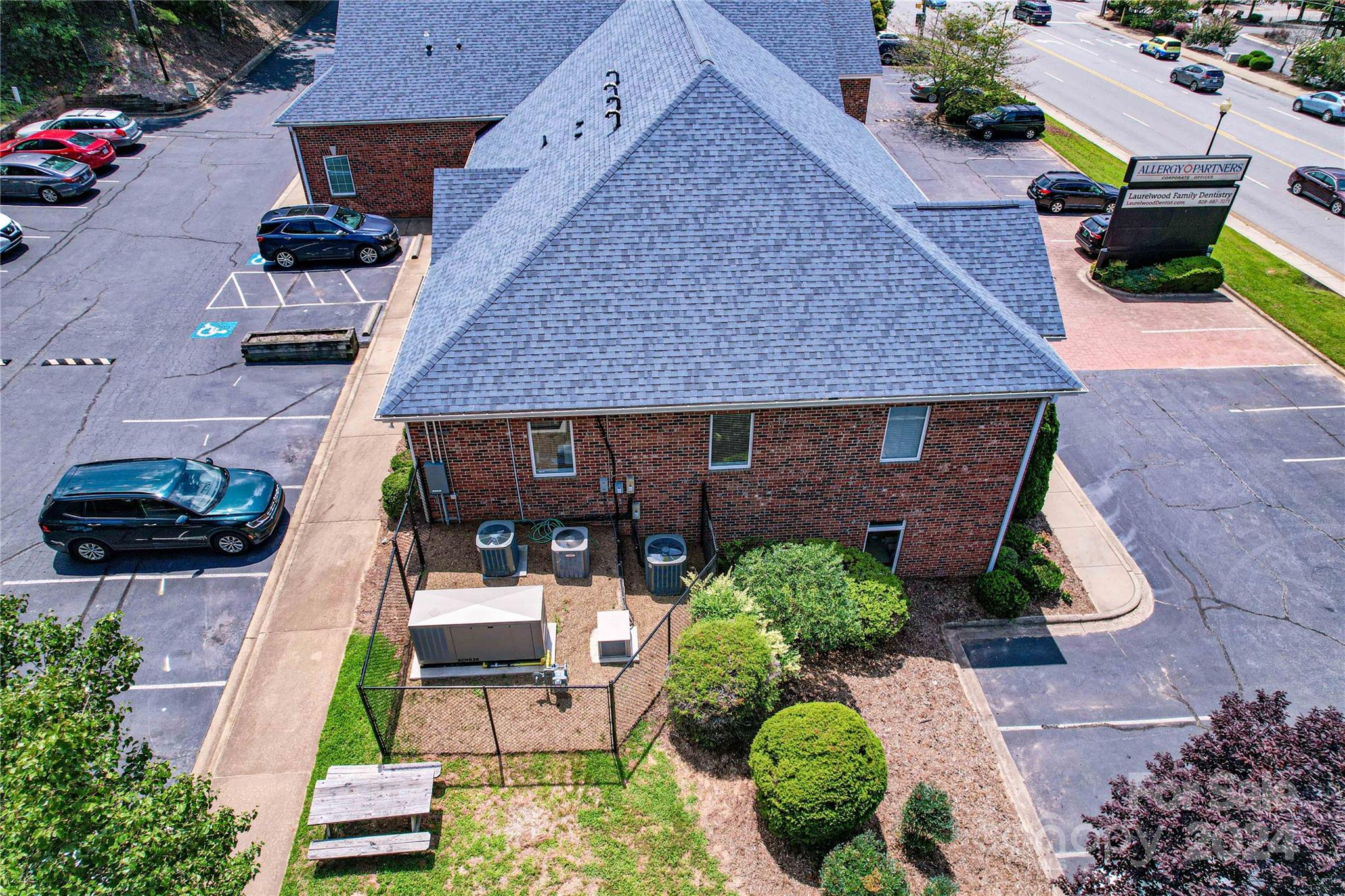 1978 Hendersonville Road Asheville NC 28803