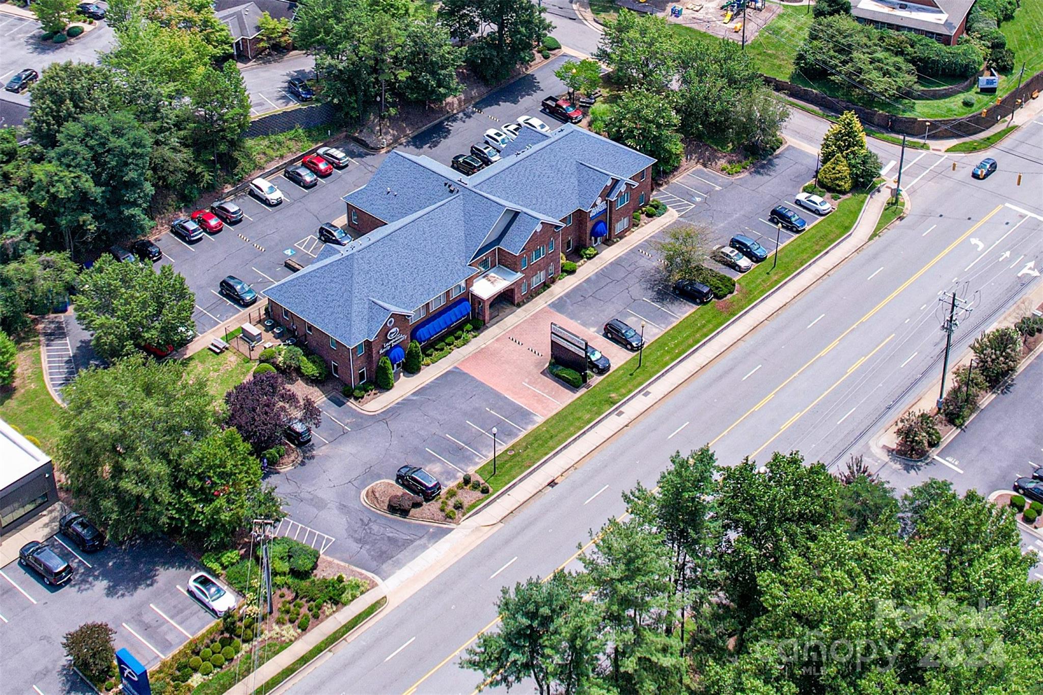 1978 Hendersonville Road Asheville NC 28803