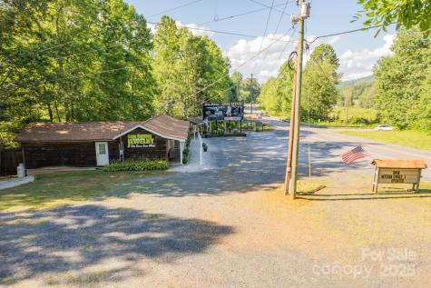 14622 226 Highway Spruce Pine NC 28777