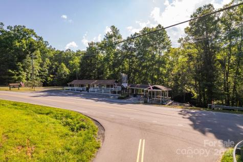 14622 226 Highway Spruce Pine NC 28777