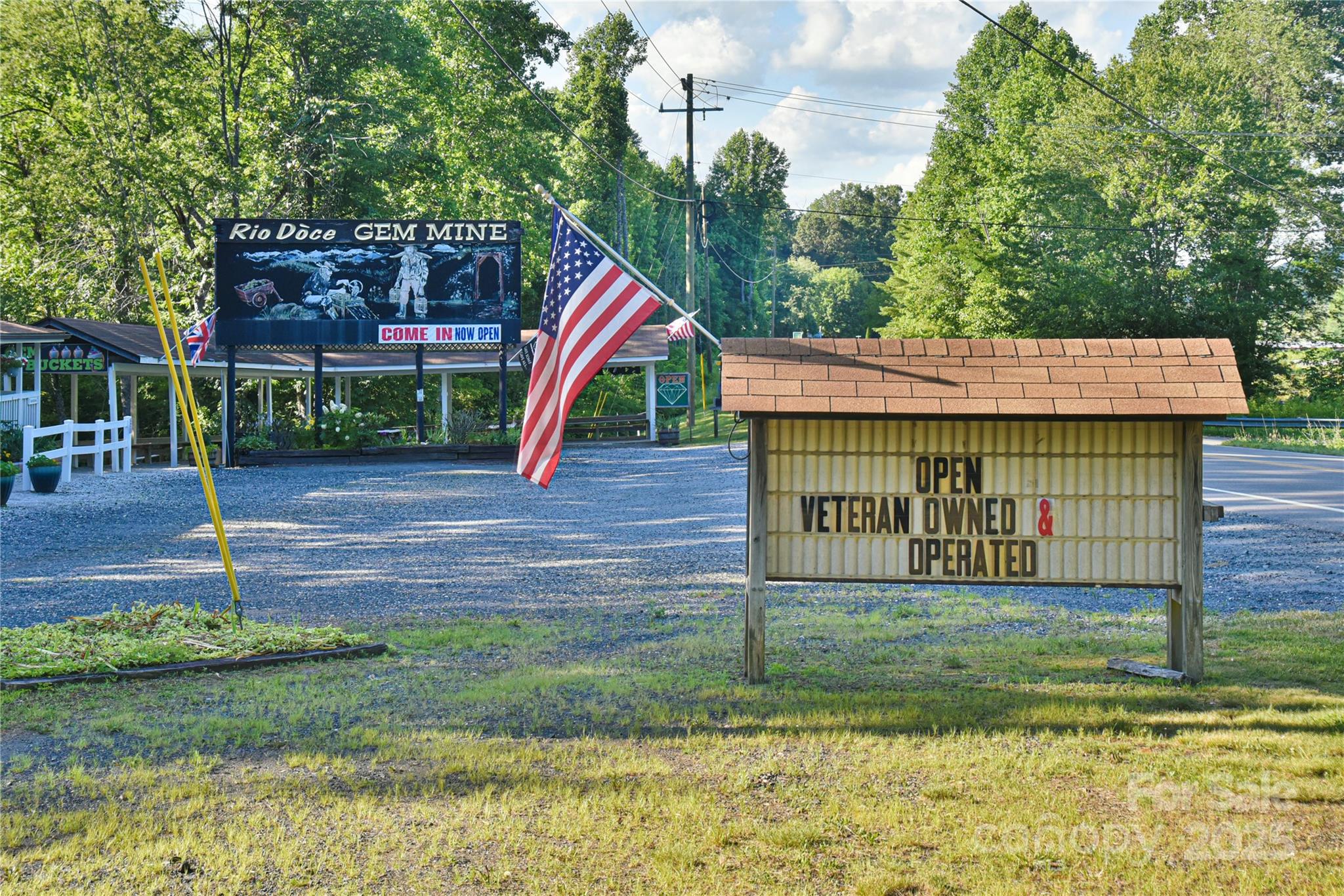 14622 226 Highway Spruce Pine NC 28777