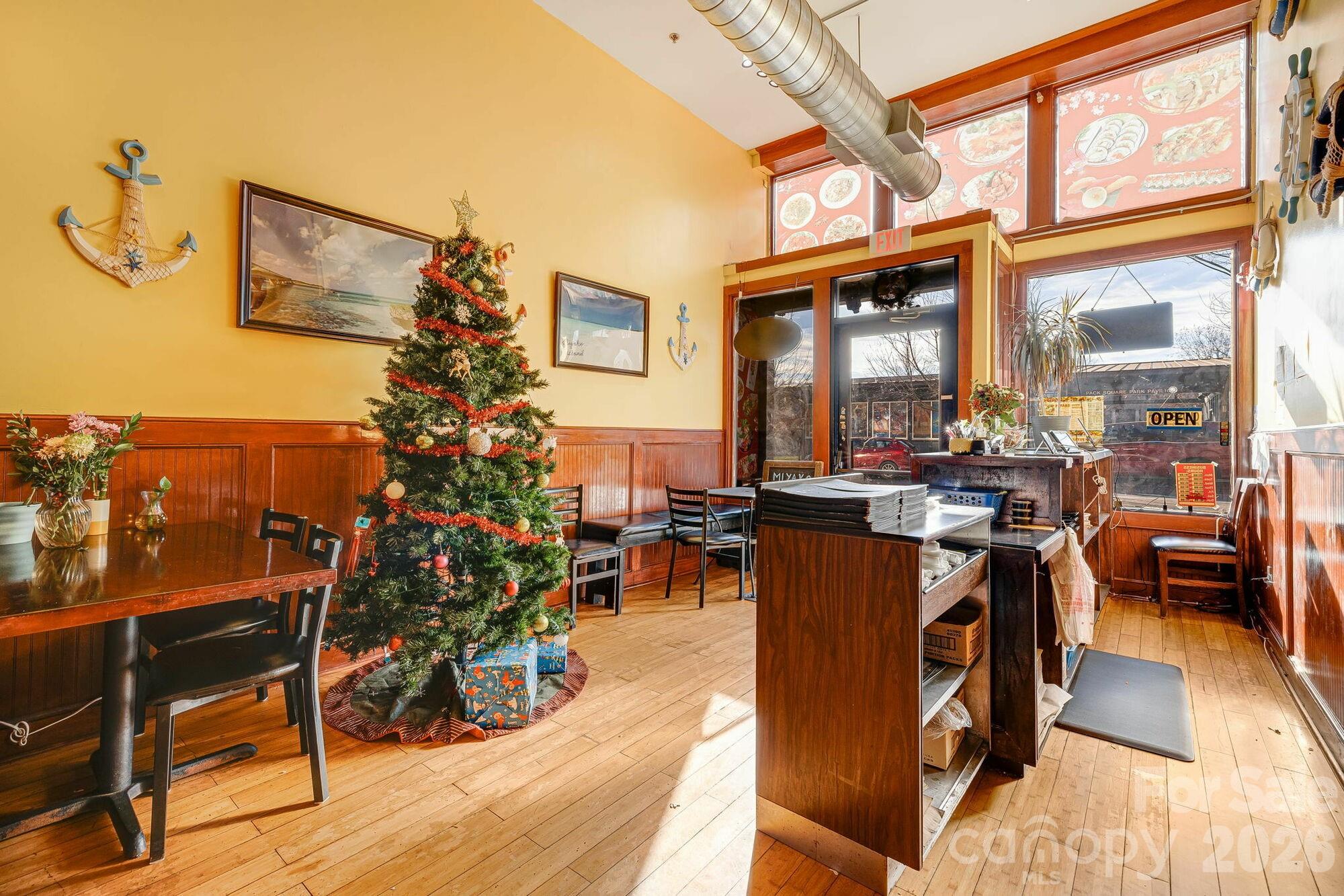 122 College Street Asheville NC 28801