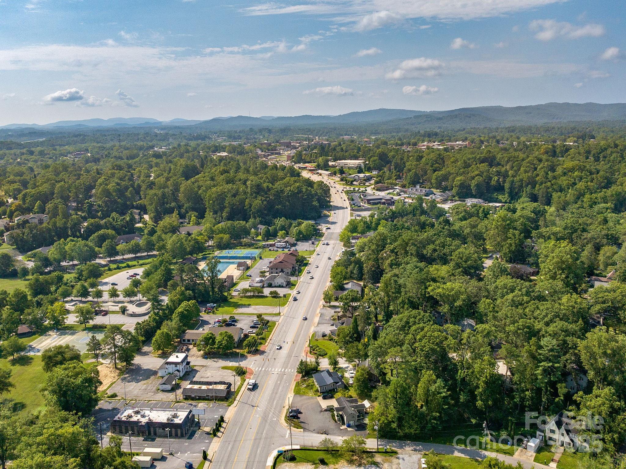 104 Clairmont Drive Hendersonville NC 28791