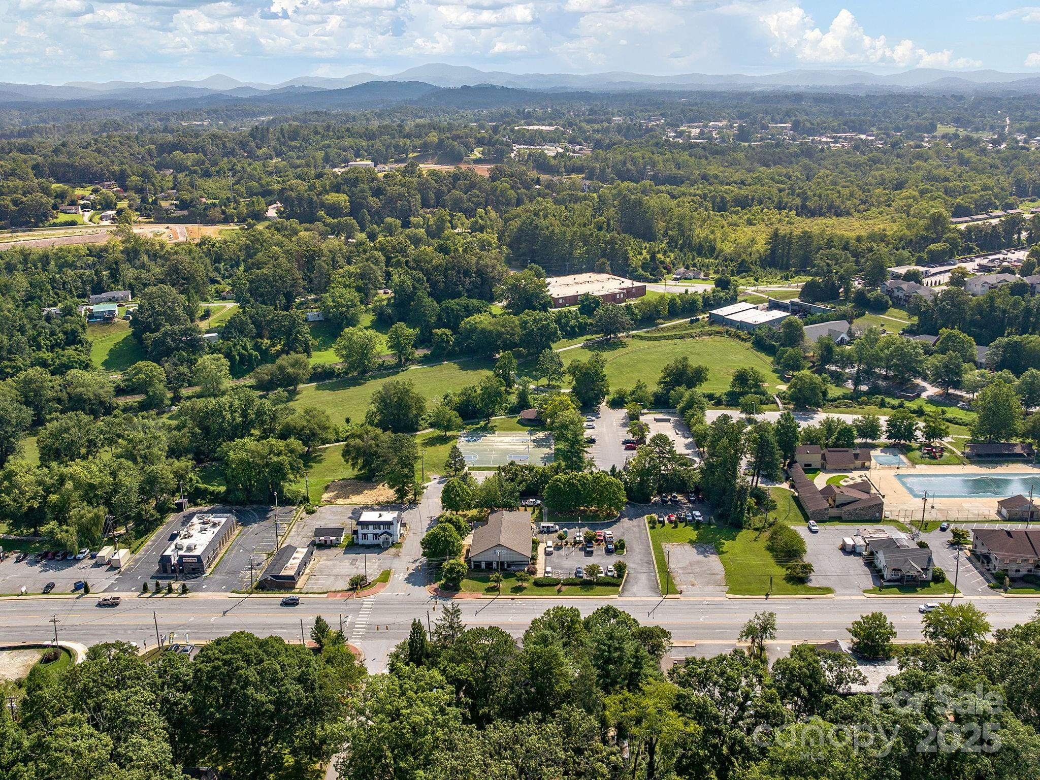 104 Clairmont Drive Hendersonville NC 28791