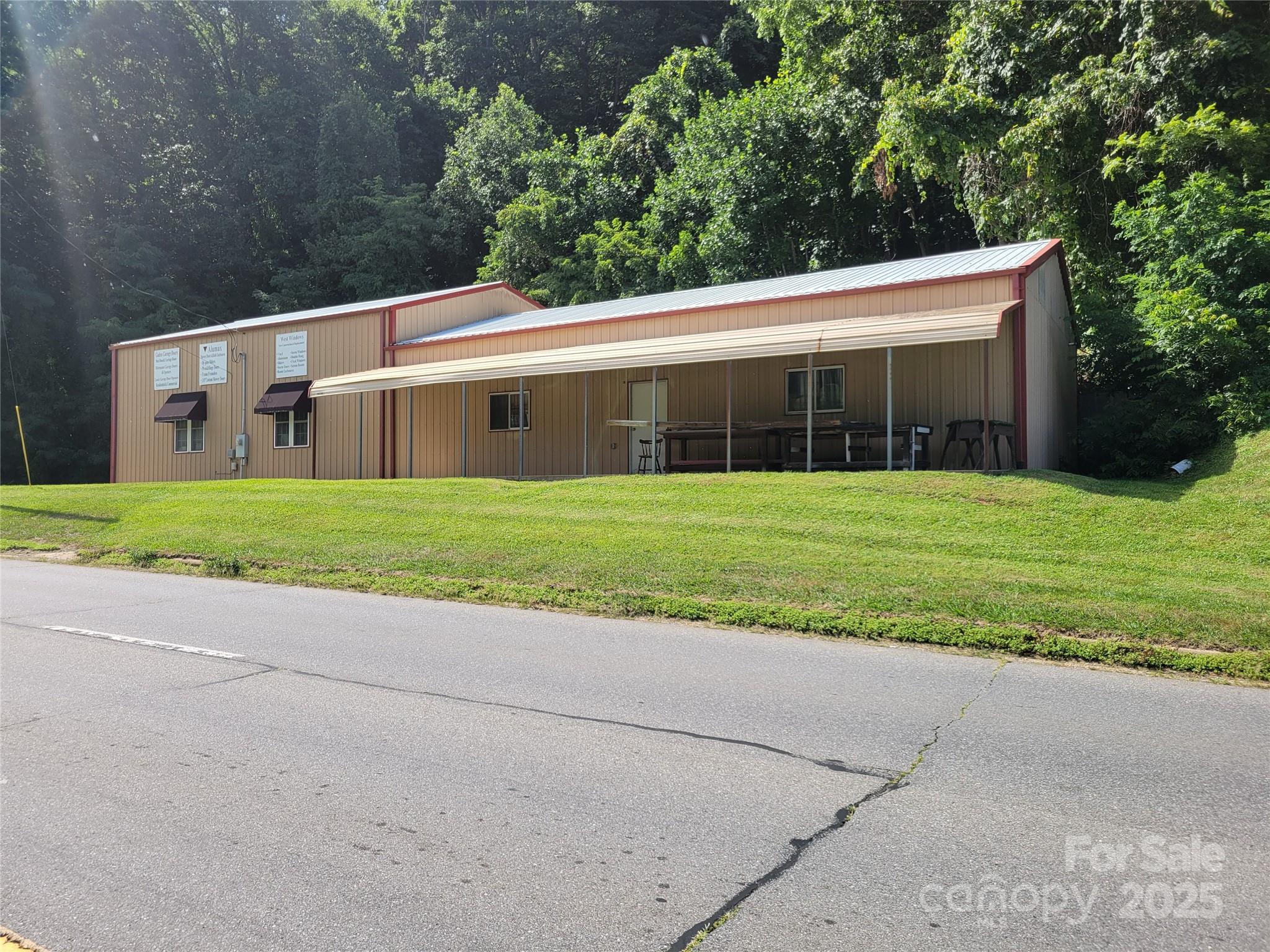 2634 Dellwood Road Waynesville NC 28786
