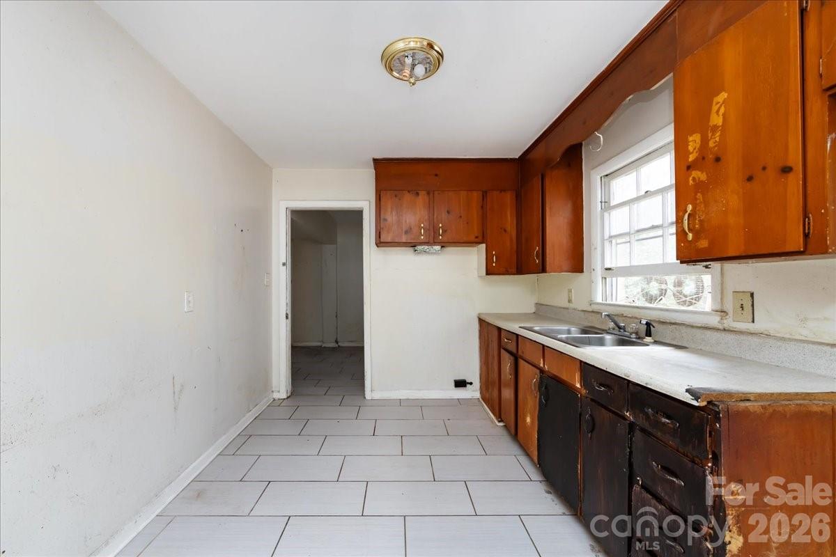 1628 Eastway Drive Charlotte NC 28205