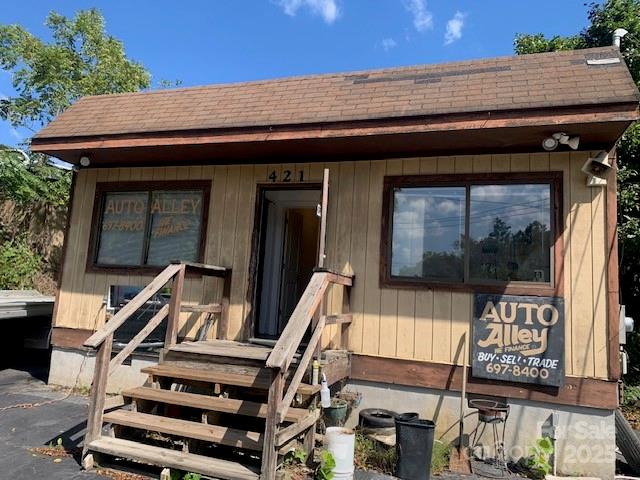 421 S King Street Hendersonville NC 28792
