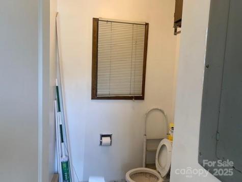 421 S King Street Hendersonville NC 28792
