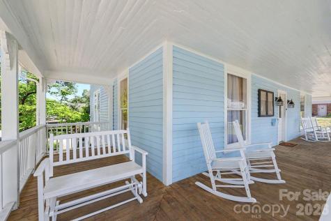 601 College Avenue SW Lenoir NC 28645