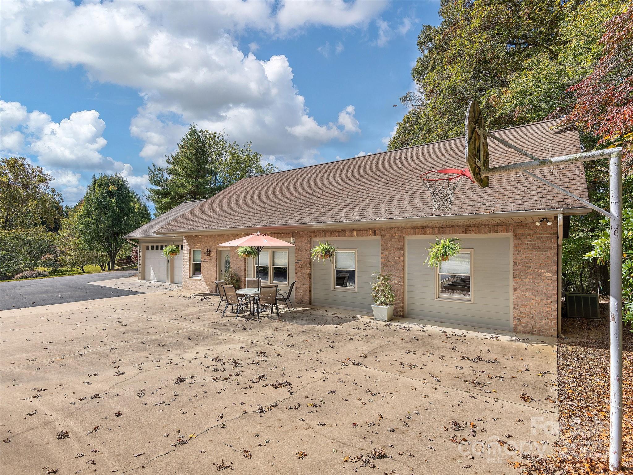355 Johnson Drive Canton NC 28716