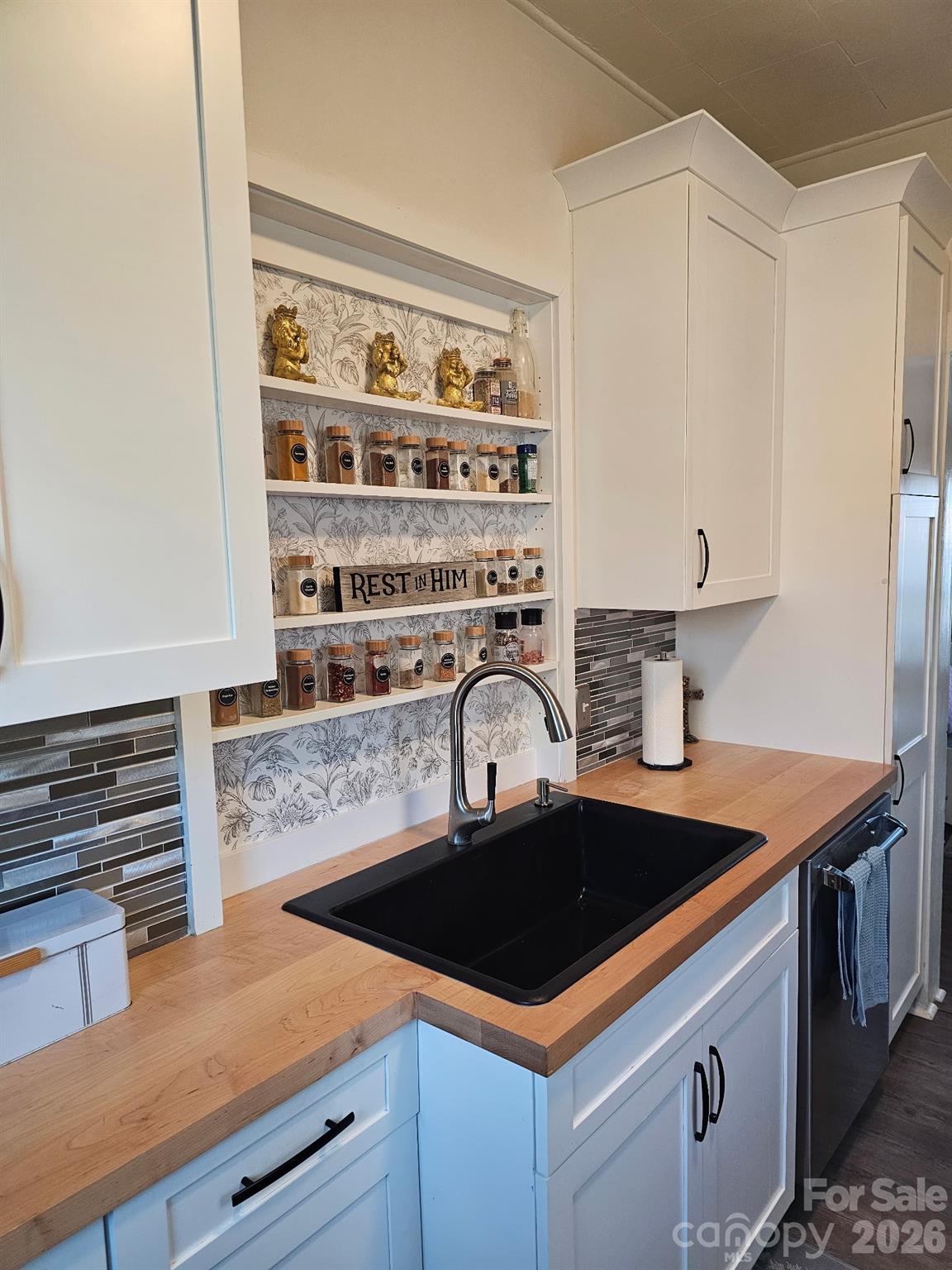 213 Colombo Street NW Valdese NC 28690