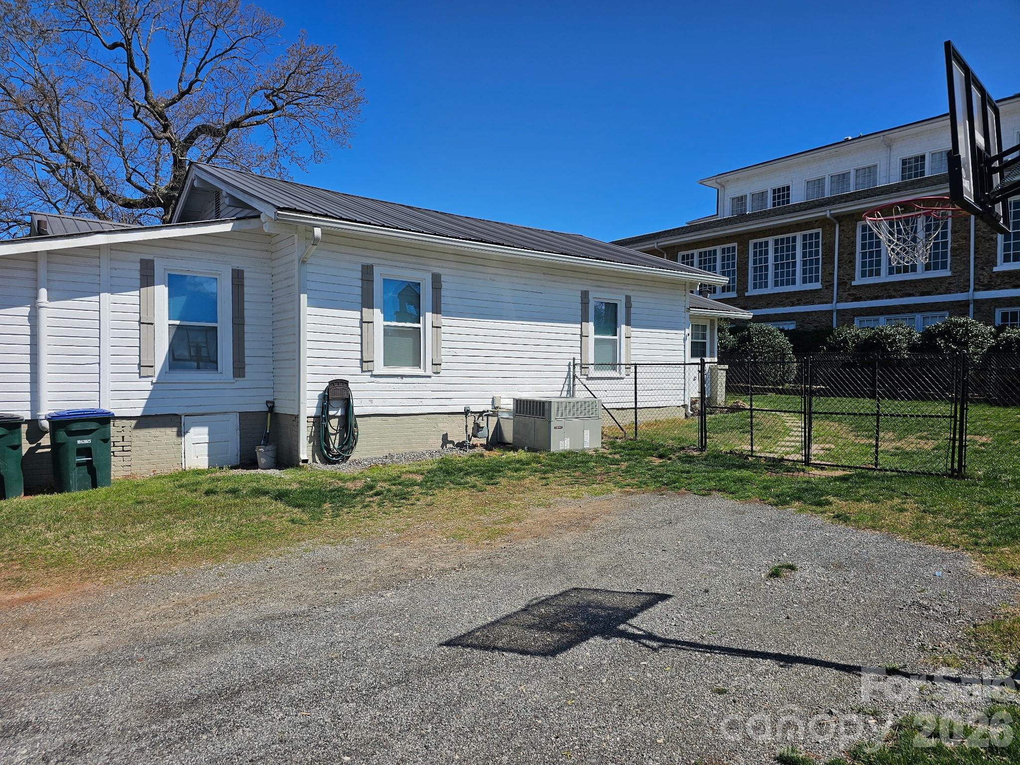 213 Colombo Street NW Valdese NC 28690