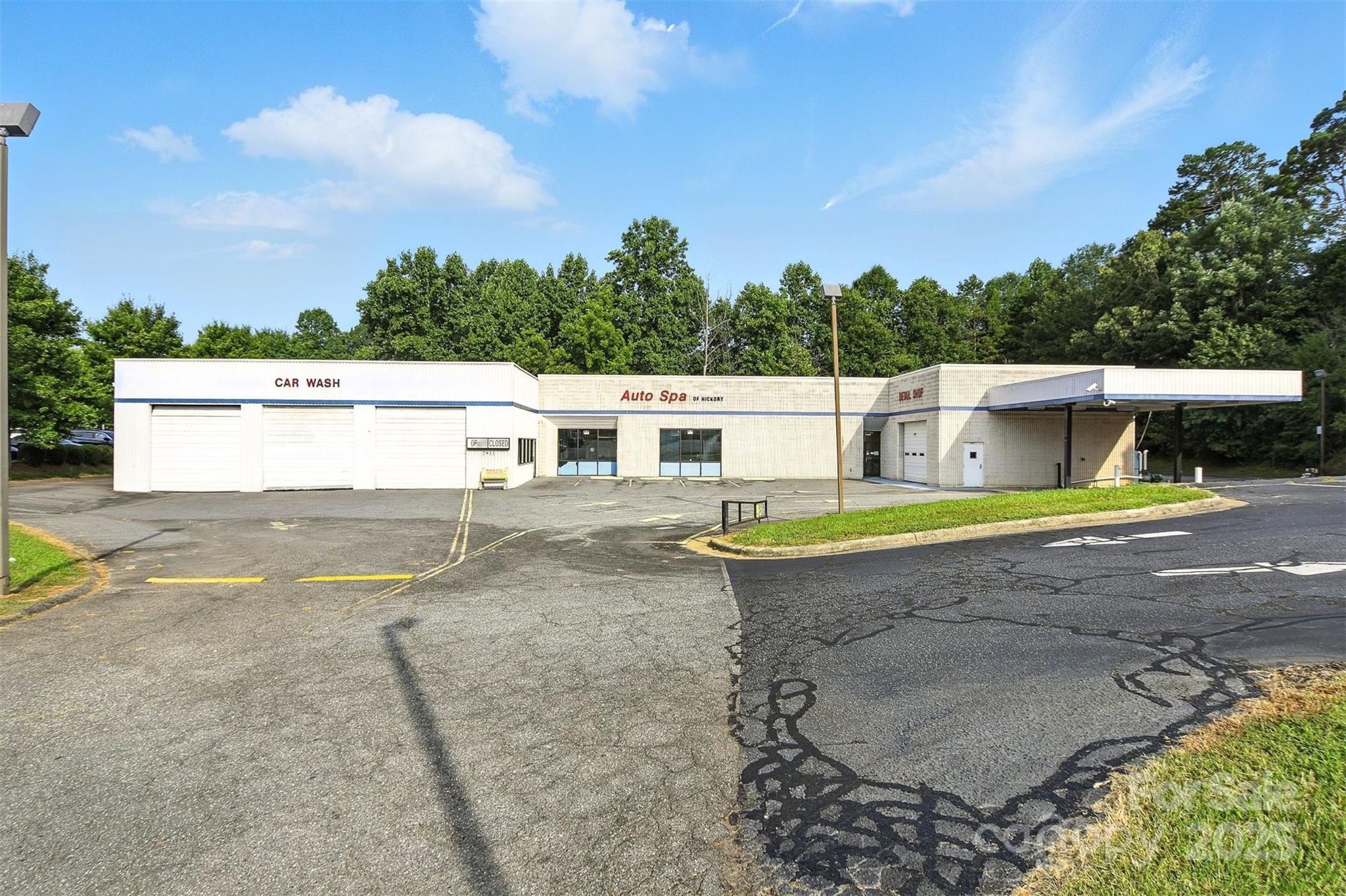 2931 N Center Street Hickory NC 28601