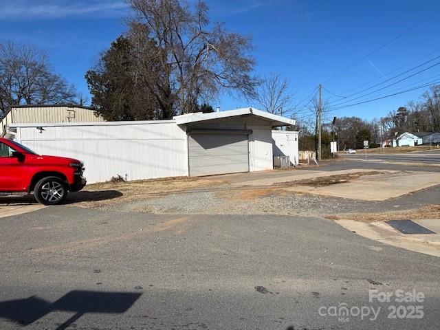 700 Tuckaseege Road Mount Holly NC 28120
