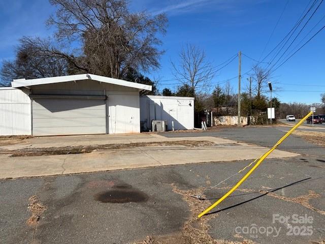 700 Tuckaseege Road Mount Holly NC 28120