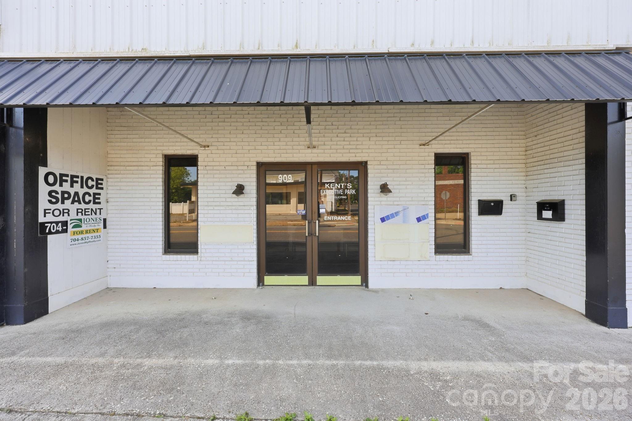 909 S Main Street Salisbury NC 28144