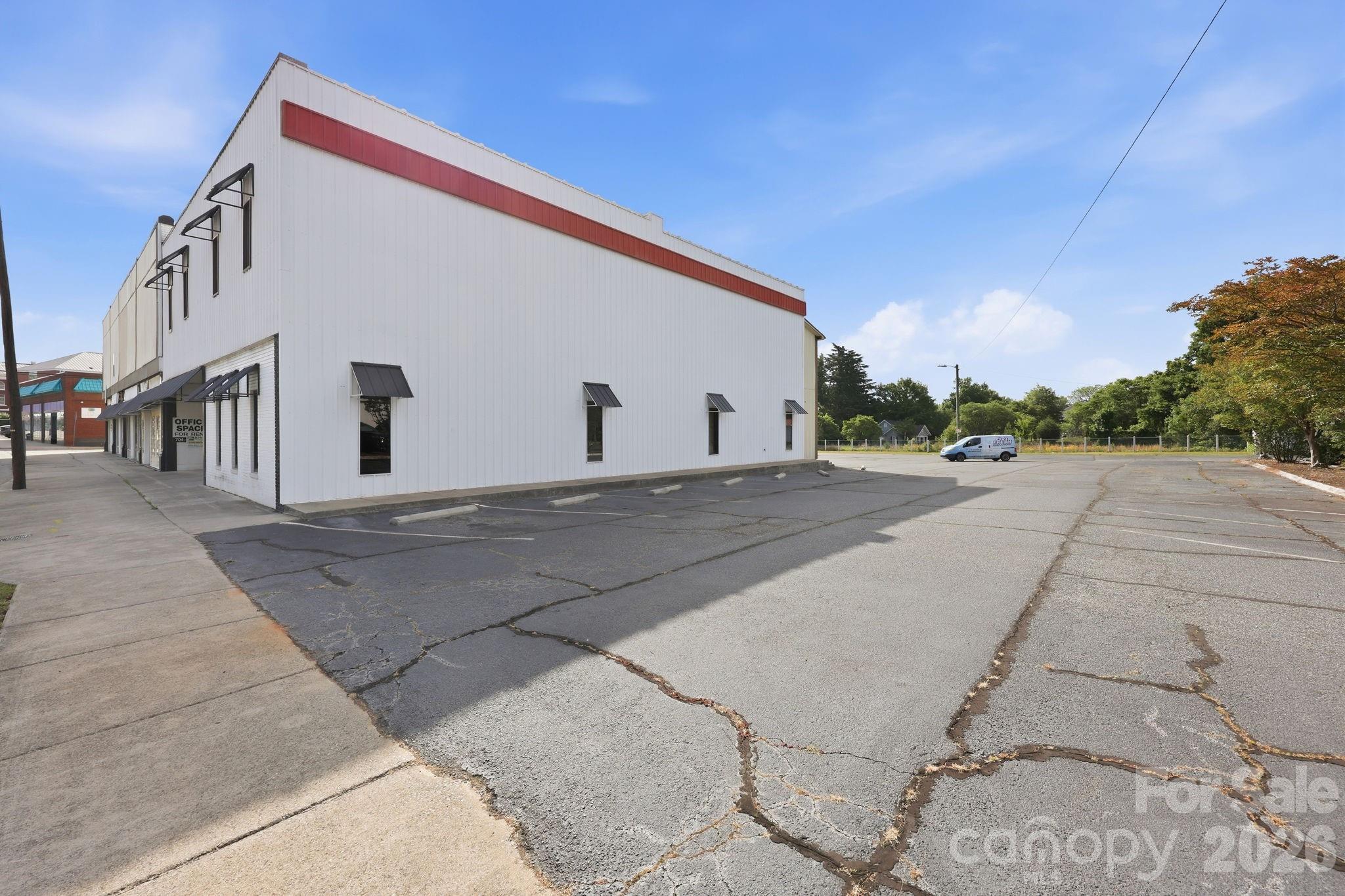 909 S Main Street Salisbury NC 28144