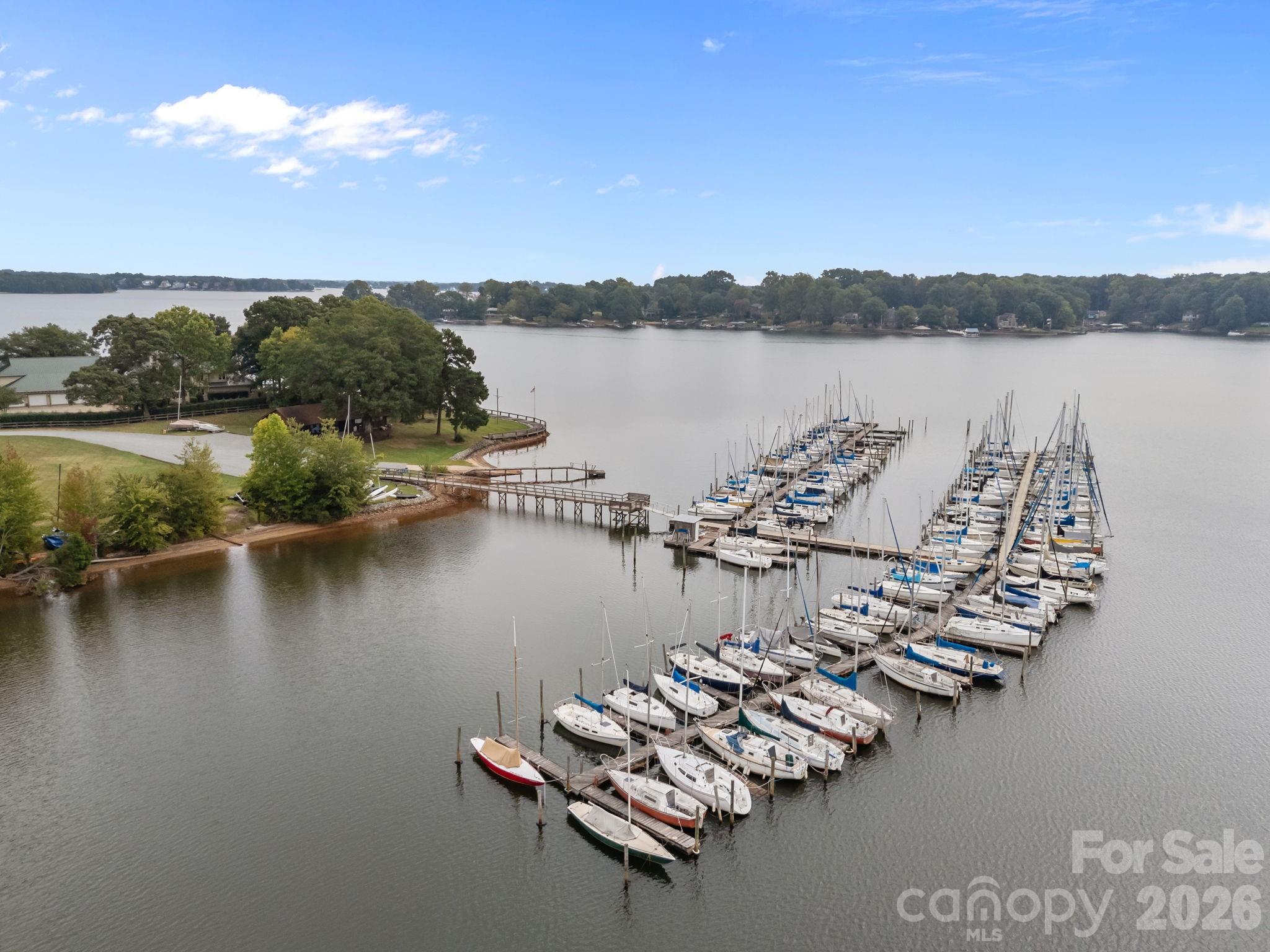 1887 Yacht Club Drive Denver NC 28037