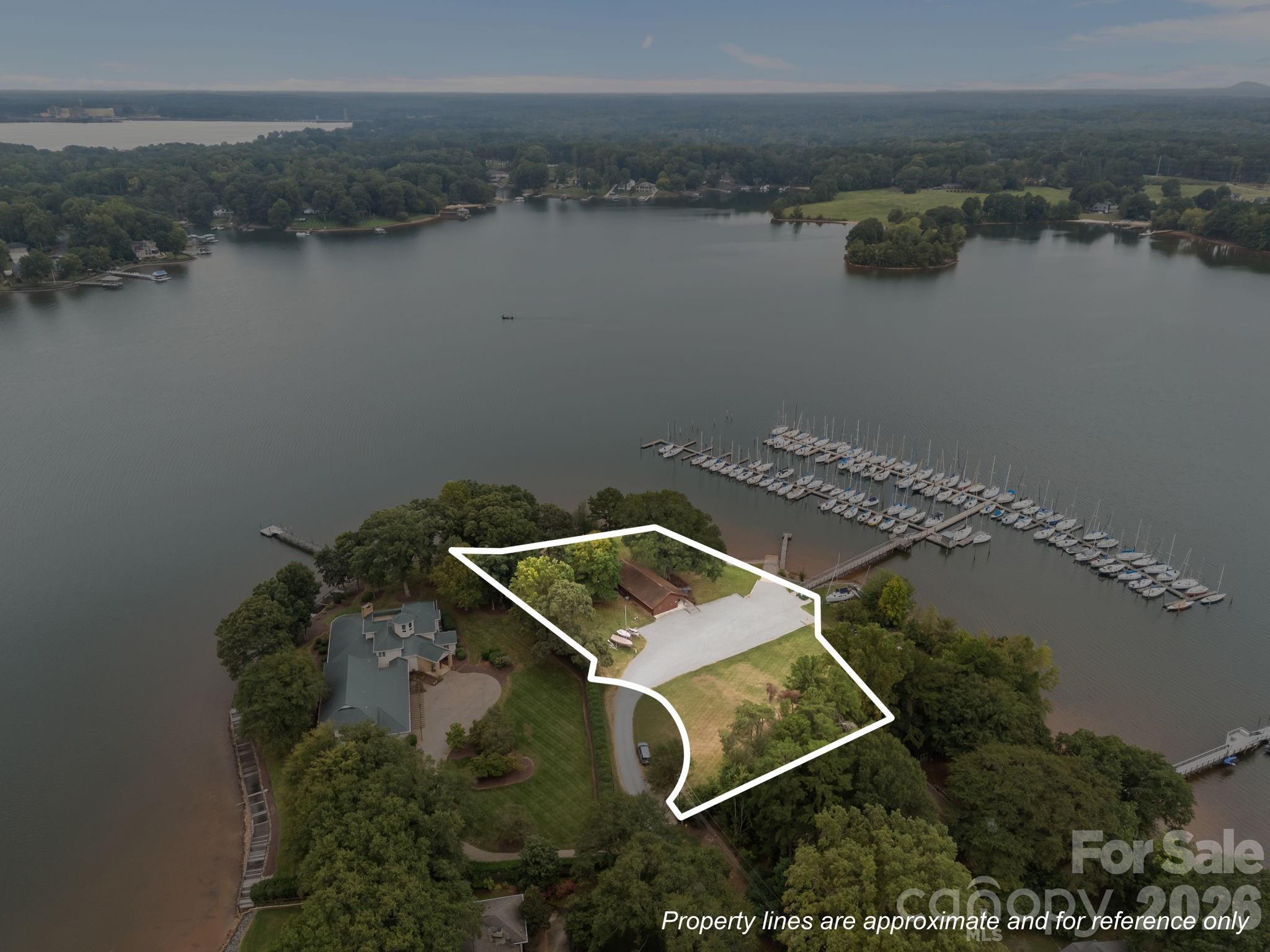1887 Yacht Club Drive Denver NC 28037