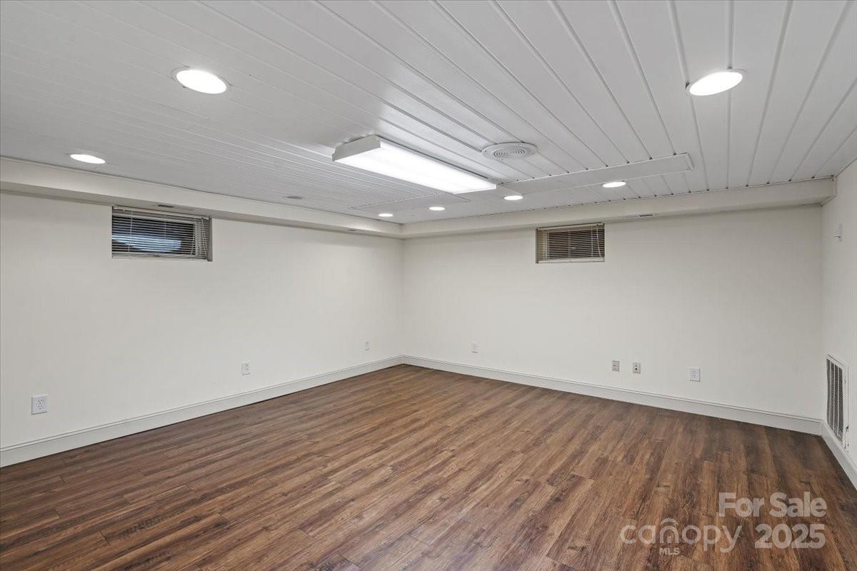 492 W Main Street Forest City NC 28043