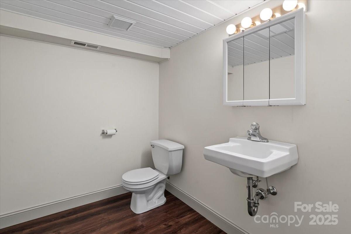 492 W Main Street Forest City NC 28043