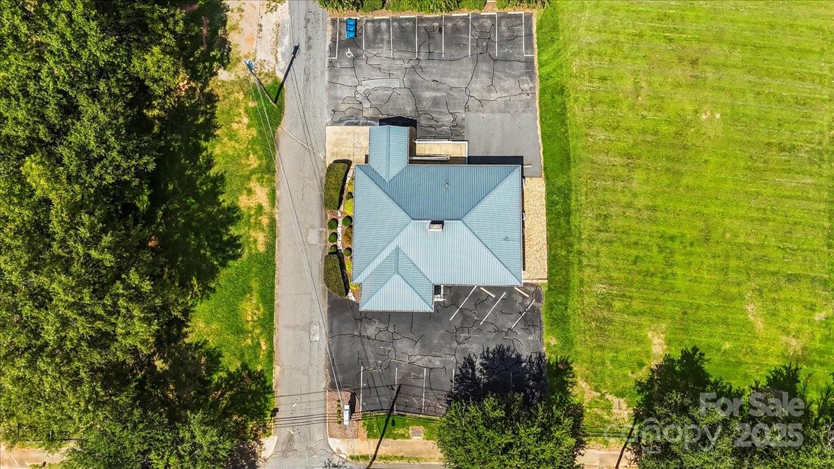 492 W Main Street Forest City NC 28043
