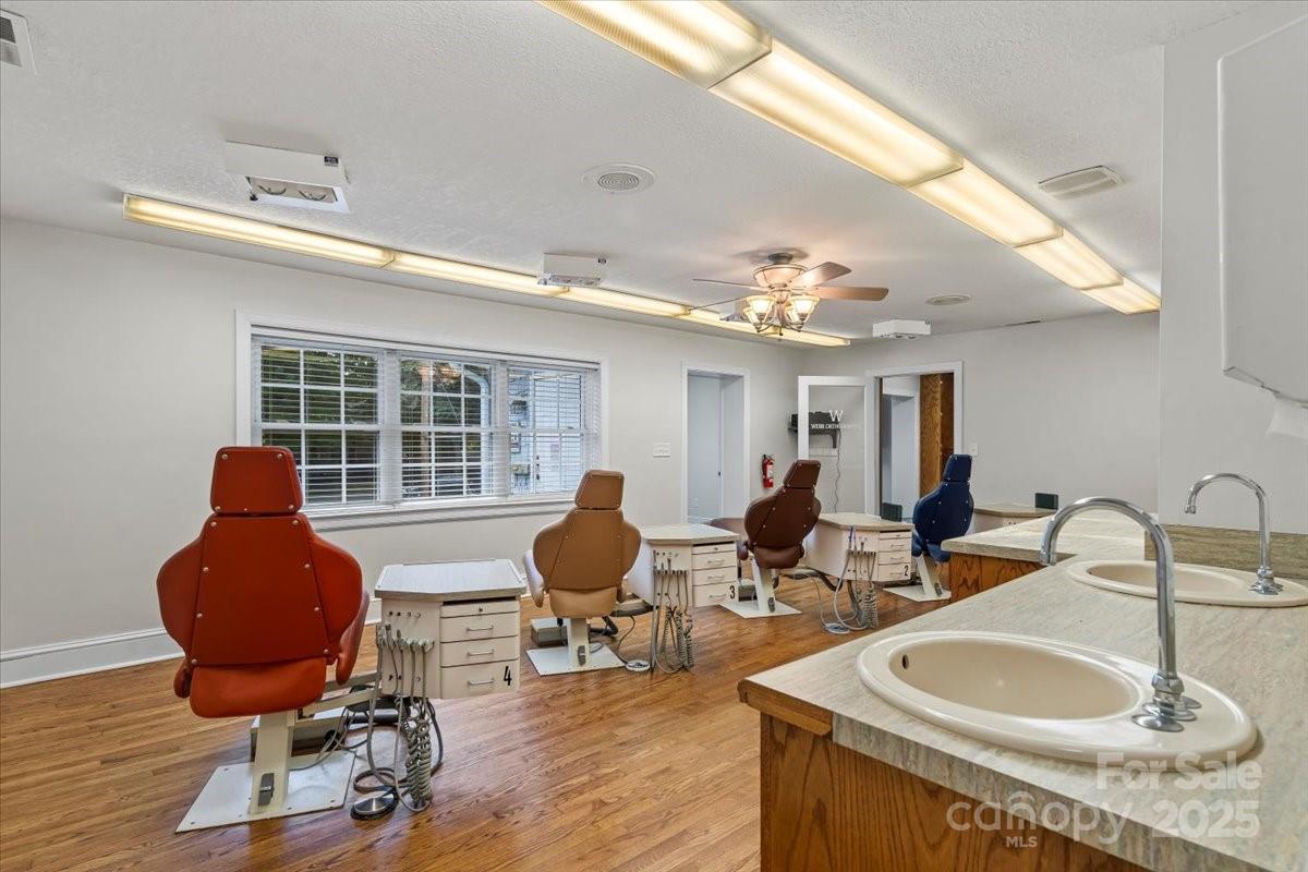 492 W Main Street Forest City NC 28043