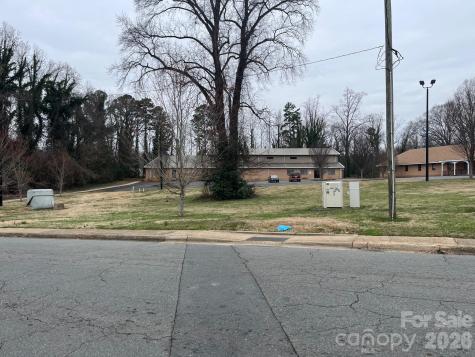 2670 Drive Carver Road Charlotte NC 28208