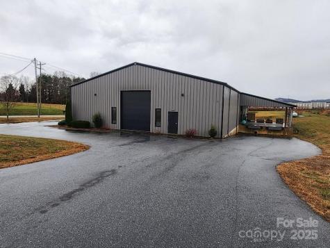 25 Reeds Way Hendersonville NC 28792