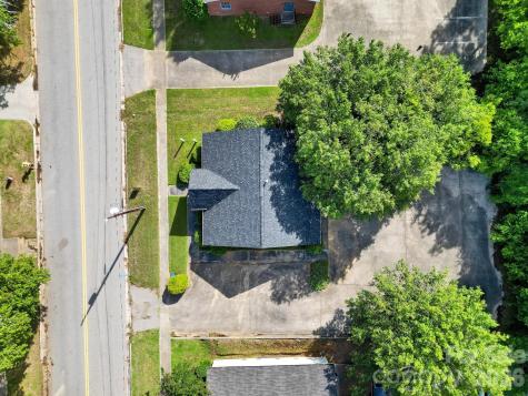 209 W Barr Street Lancaster SC 29720