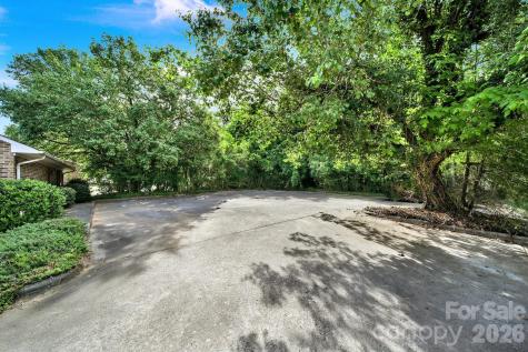 209 W Barr Street Lancaster SC 29720