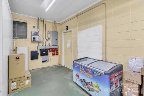 9710 Highway 260 Highway Manning SC 29102