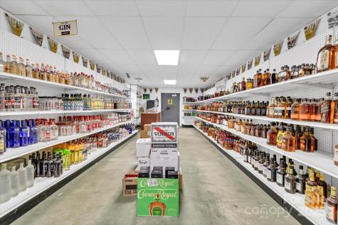 9710 Highway 260 Highway Manning SC 29102