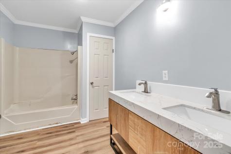 9710 Highway 260 Highway Manning SC 29102