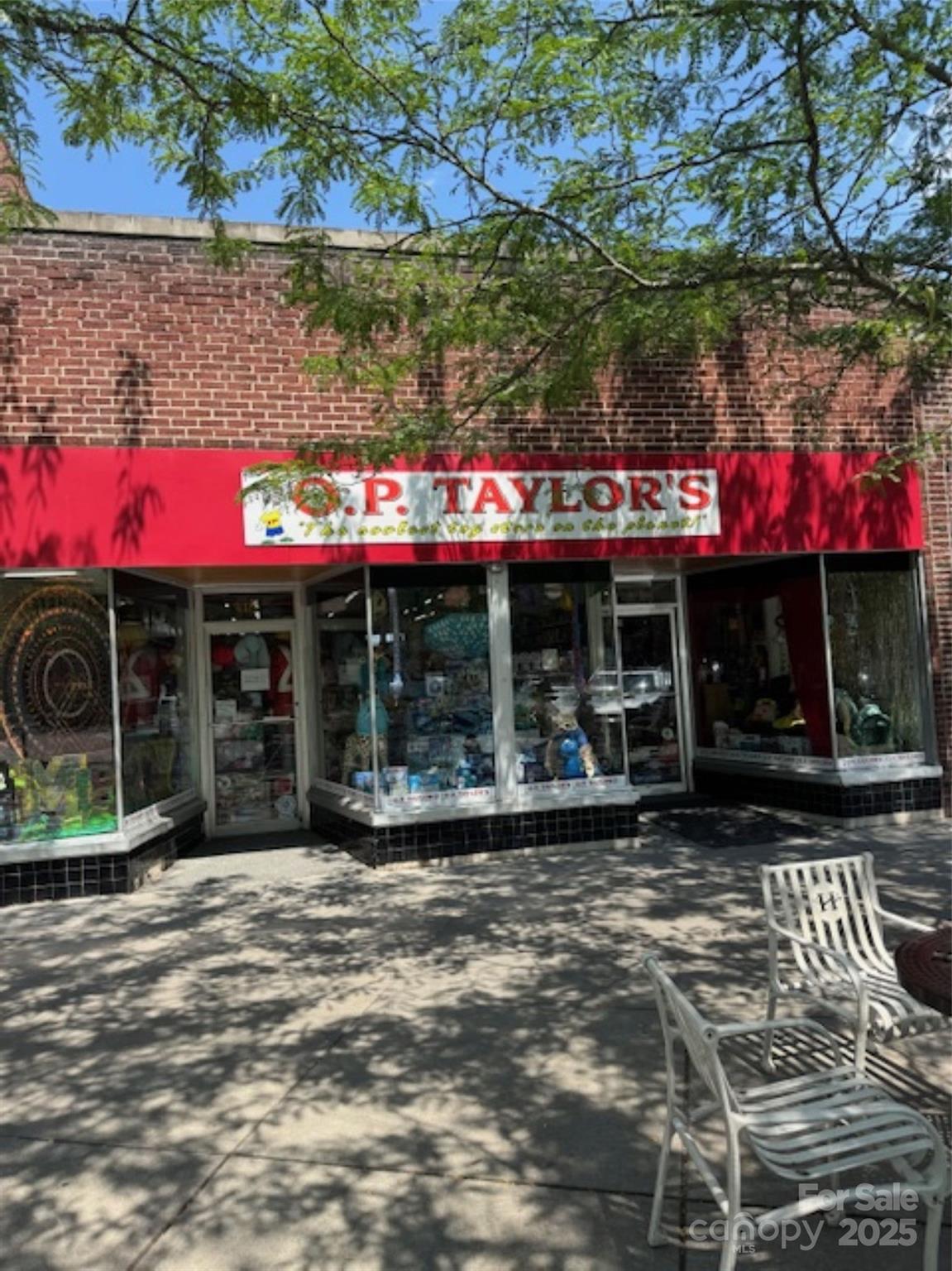 418 N Main Street Hendersonville NC 28792