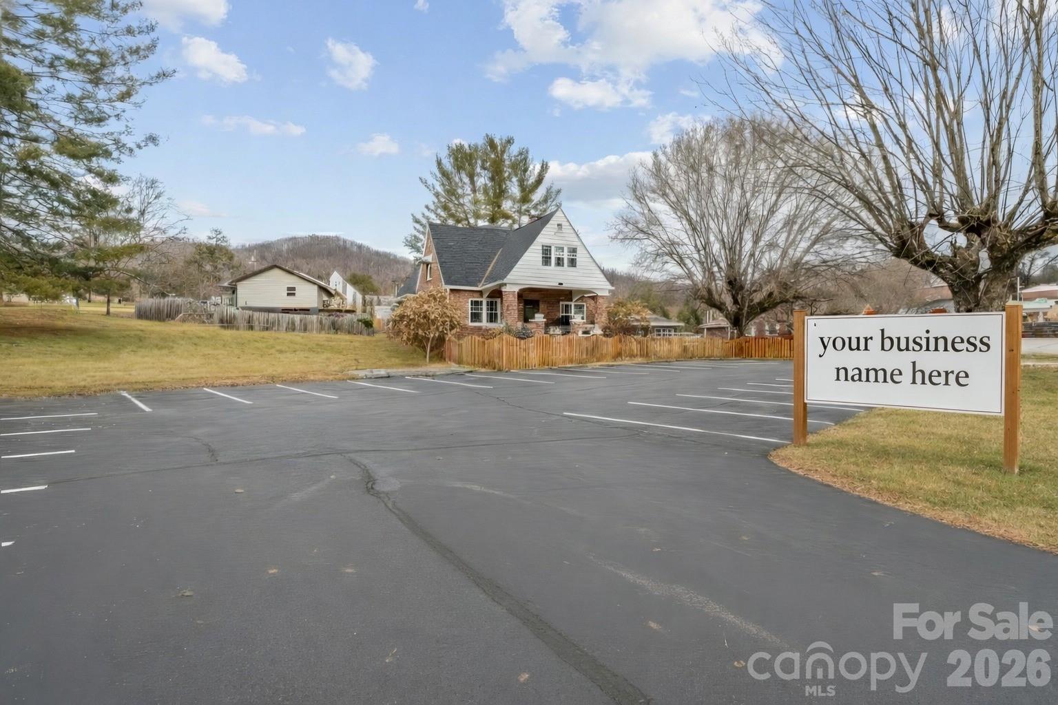 506 W Main Street Burnsville NC 28714