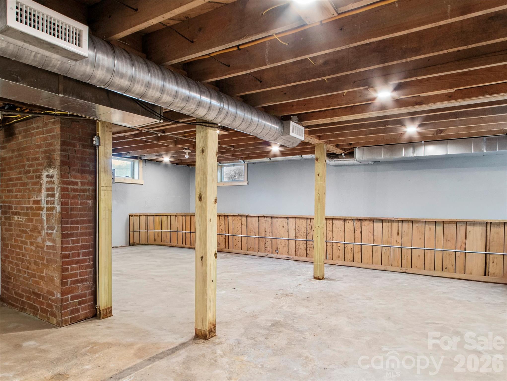 506 W Main Street Burnsville NC 28714