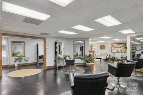 287 N Caldwell Street Brevard NC 28712