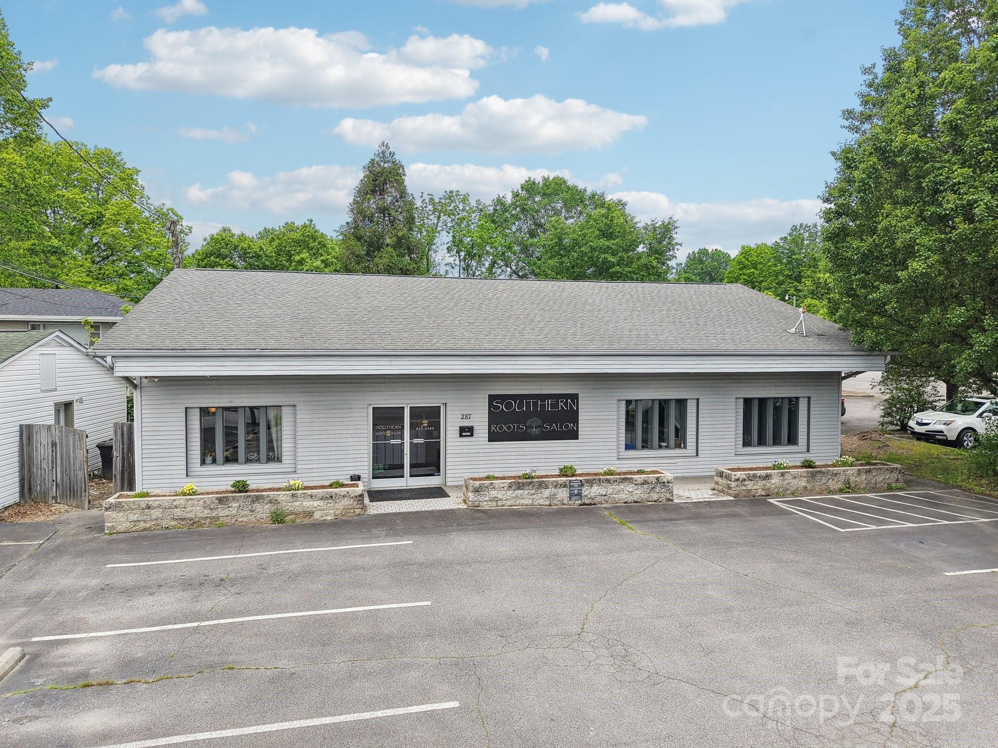 287 N Caldwell Street Brevard NC 28712