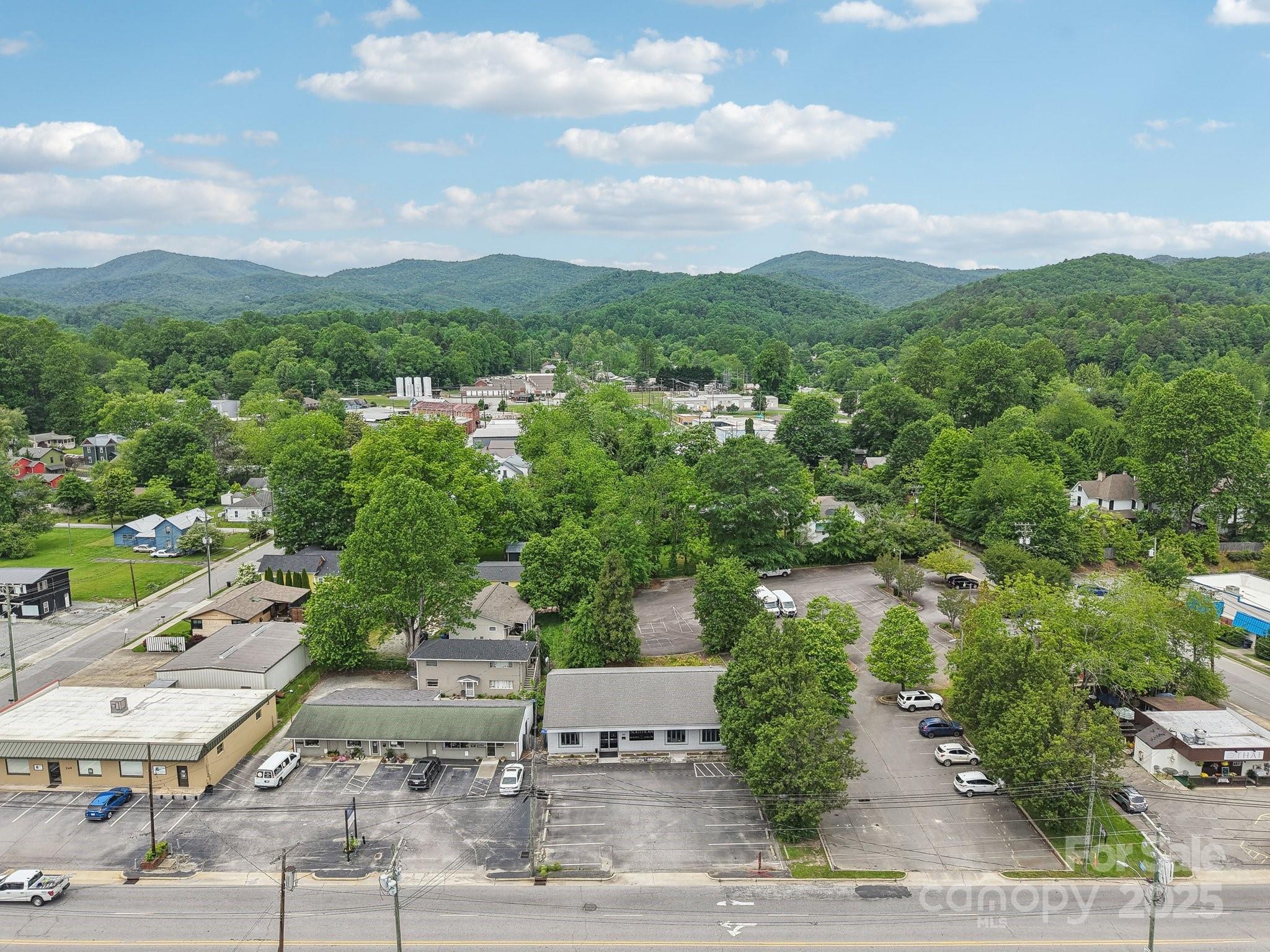 287 N Caldwell Street Brevard NC 28712