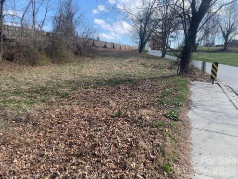 3.02AC 9th Avenue E Hendersonville NC 28792
